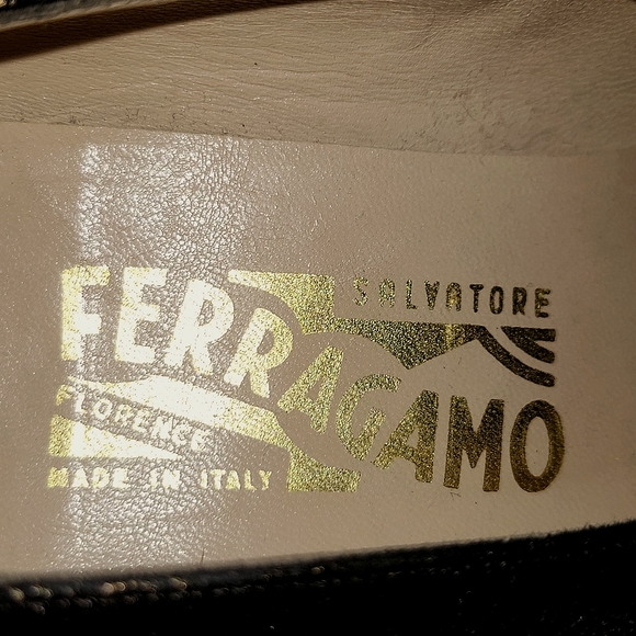 Salvatore Ferragamo Black Patterned Heels Size 8 - Picture 3 of 3